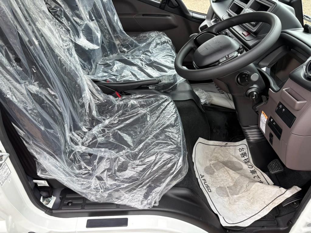 三菱 キャンター 2RG-FBA20(2WD)の写真19