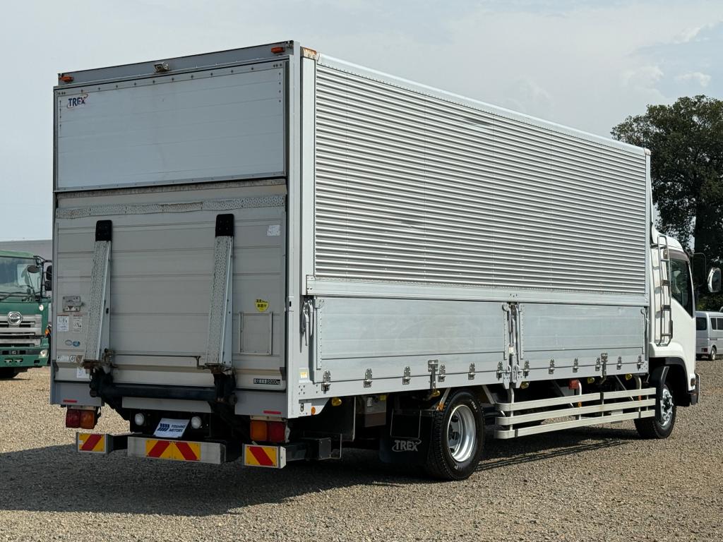 いすゞ フォワード LPG-FTR90T2(2WD)の写真4