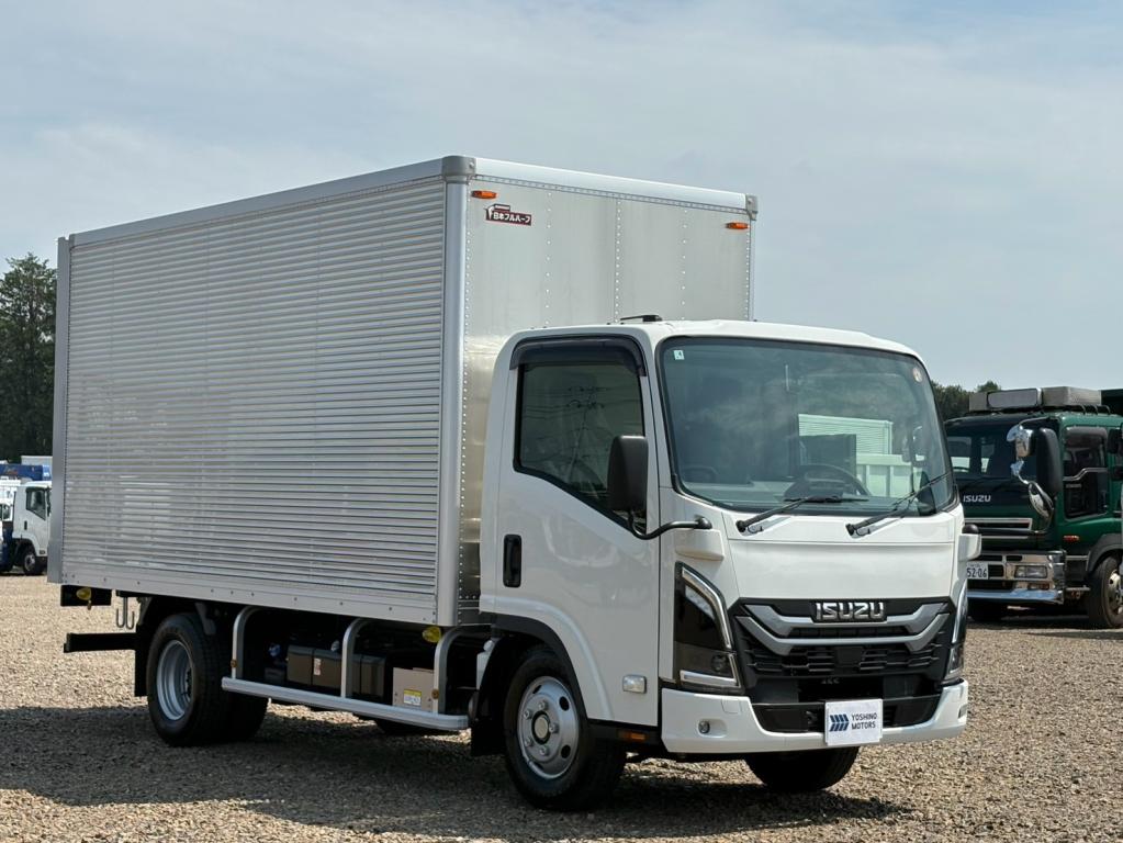 いすゞ エルフ 2RG-NMR88AM(2WD)の写真2