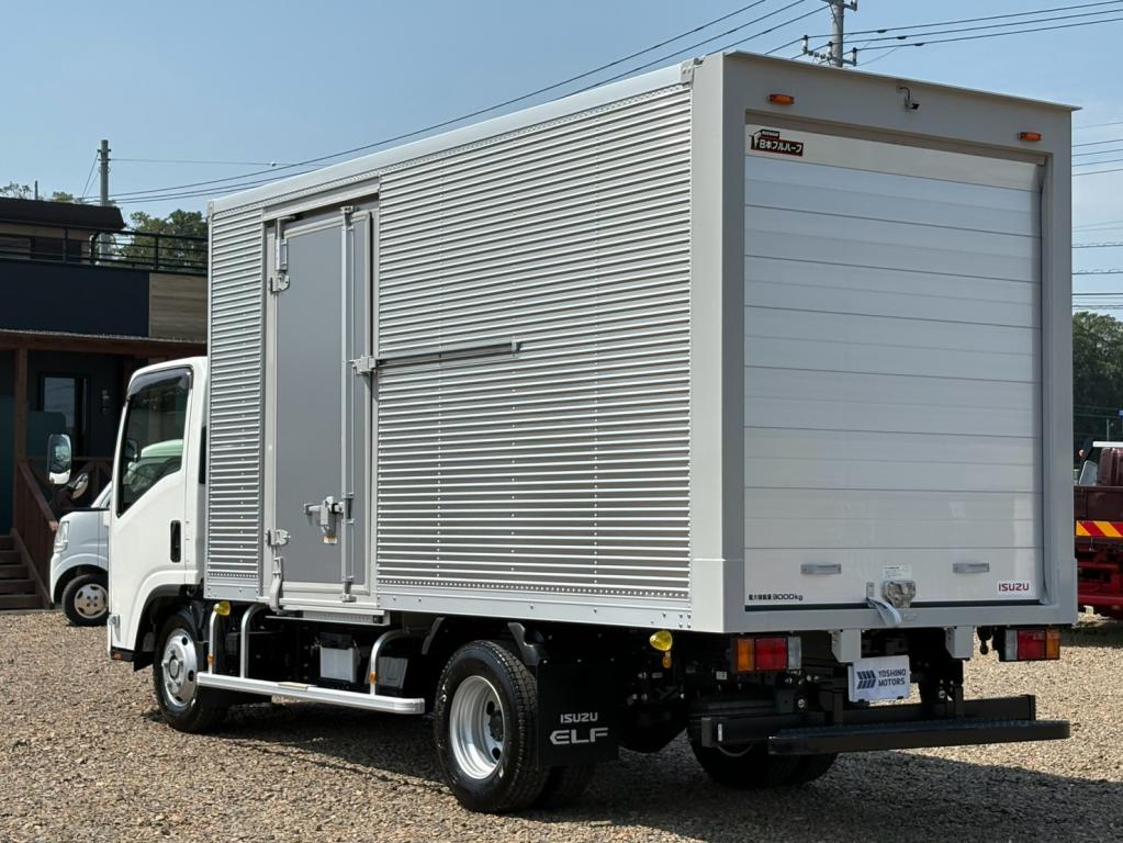 いすゞ エルフ 2RG-NMR88AM(2WD)の写真3