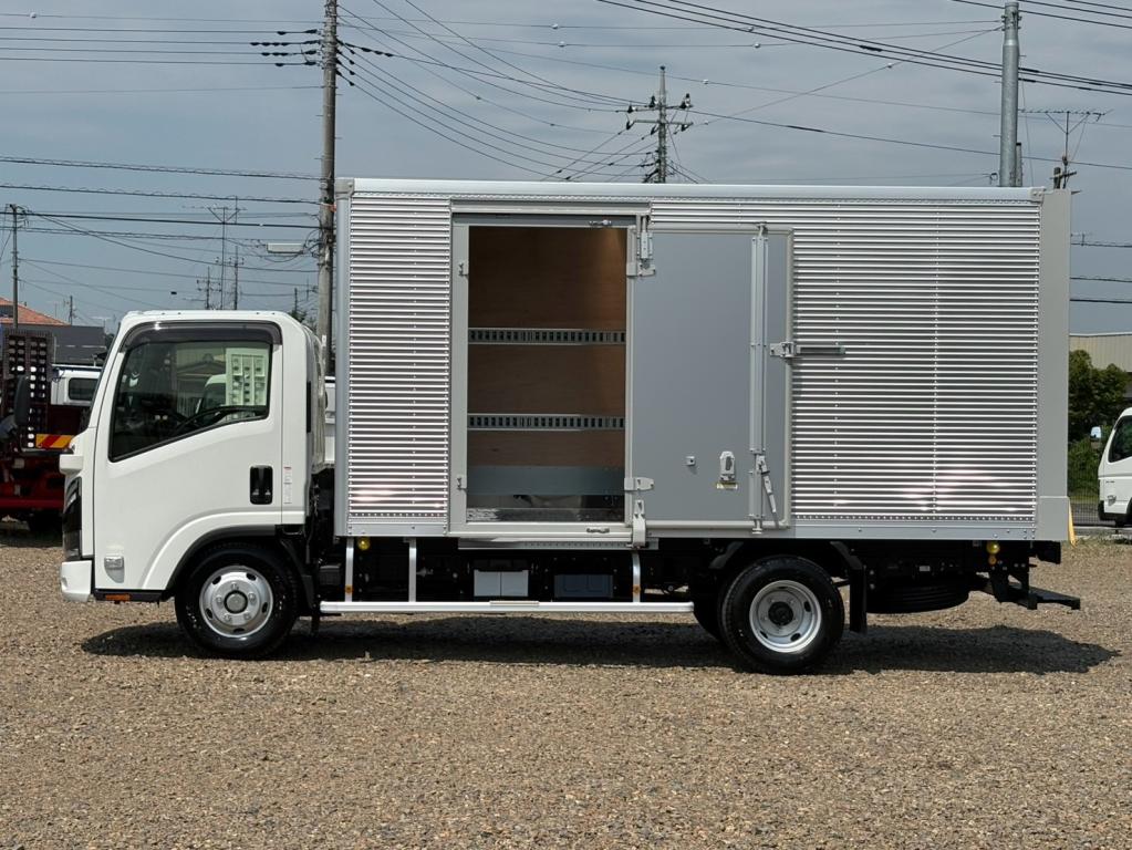 いすゞ エルフ 2RG-NMR88AM(2WD)の写真14