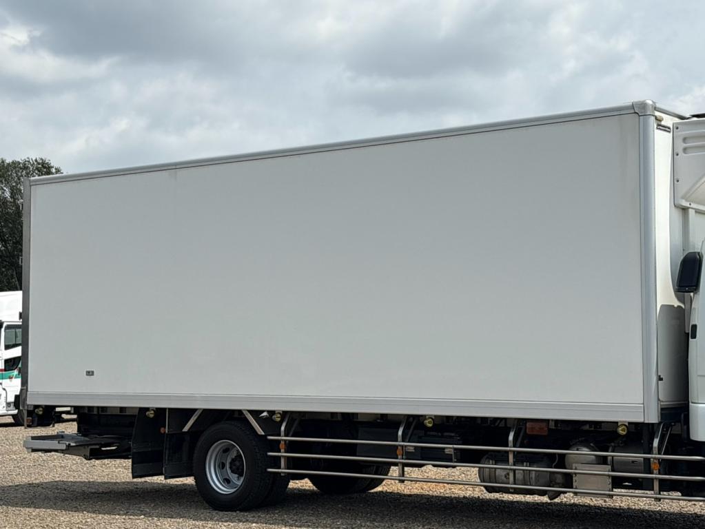 三菱 ファイター 2KG-FK65FZ(2WD)の写真5
