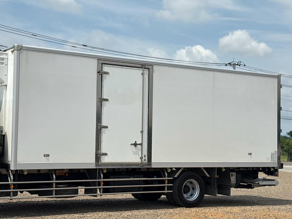 三菱 ファイター 2KG-FK65FZ(2WD)の写真6