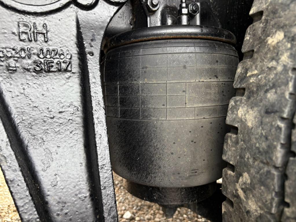 UD クオン QKG-CW5ZA(6x4)の写真17