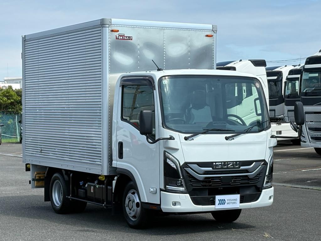 いすゞ エルフ 2TG-NLR88AM(2WD)の写真2