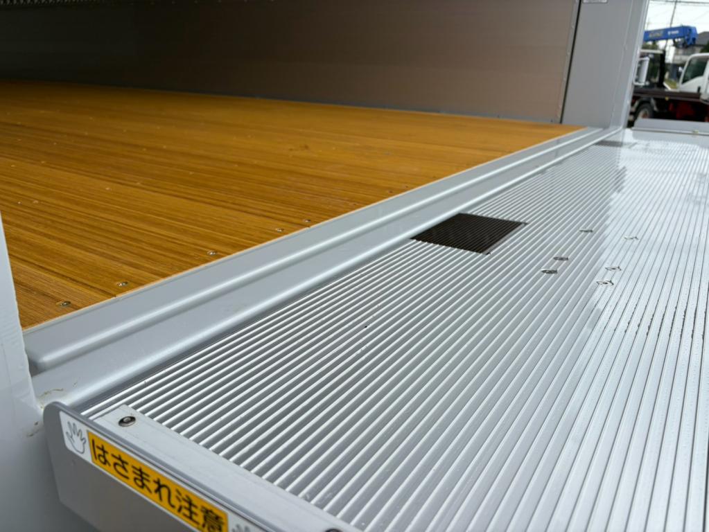 日野 レンジャー 2PG-FD2ABG(2WD)の写真14