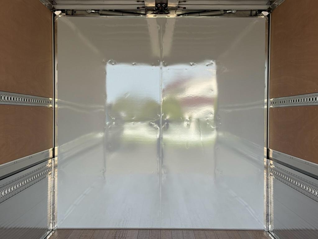 三菱 ファイター 2KG-FK62F(2WD)の写真7