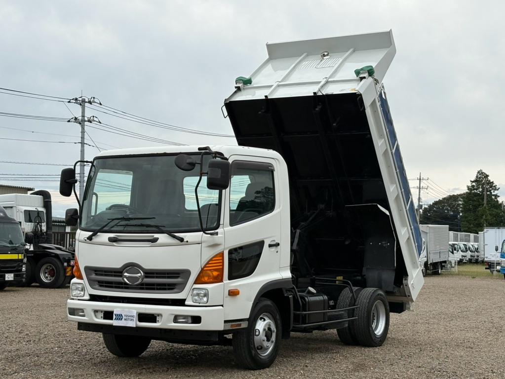 日野 レンジャー TKG-FC9JCAP(2WD)の写真1