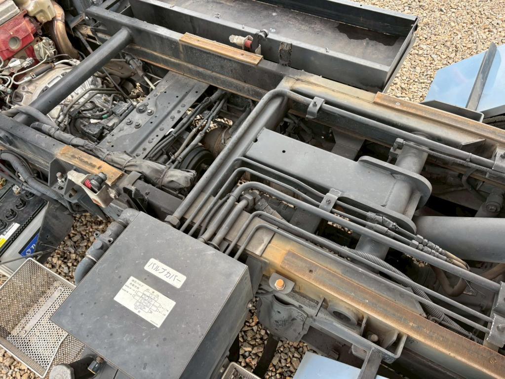 日野 デュトロ TPG-XZU600X(2WD)の写真15