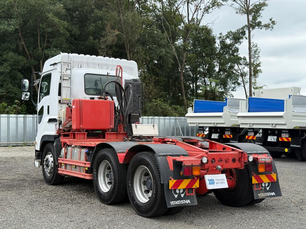 いすゞ ギガ QKG-EXZ52BJ(6x4)の写真3
