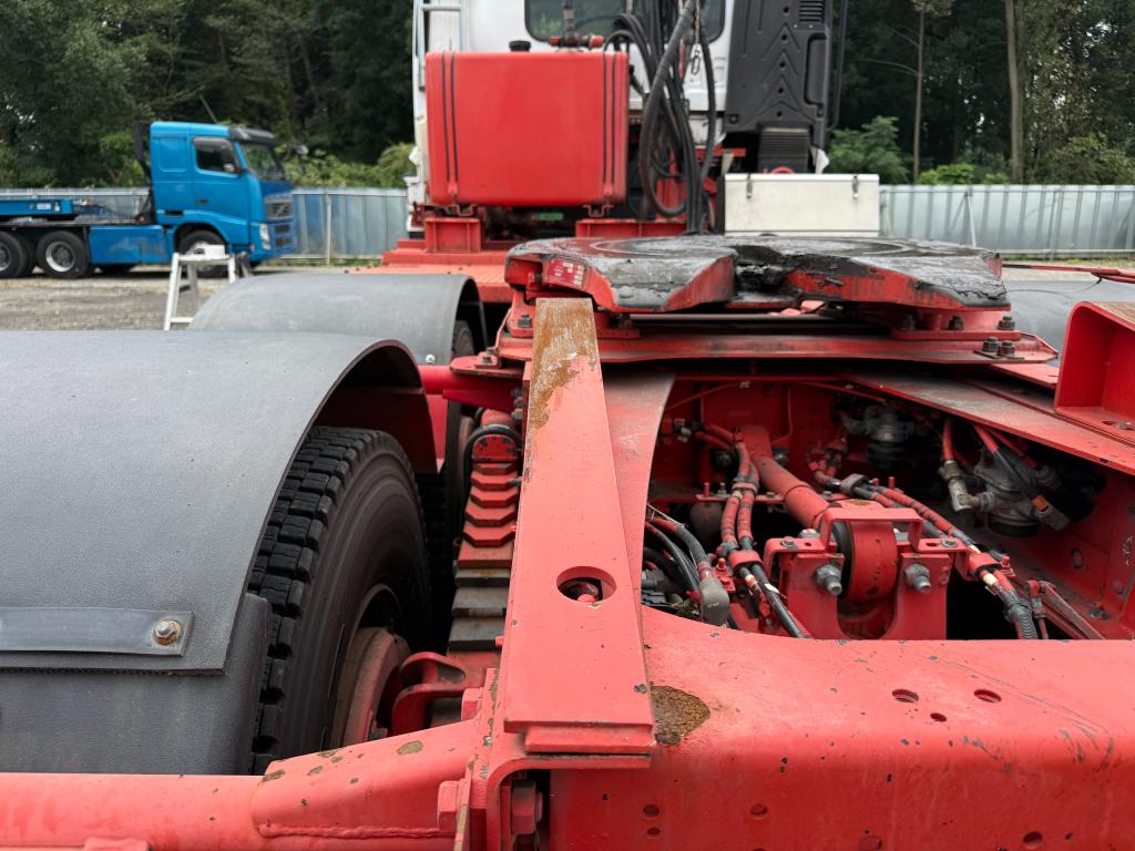いすゞ ギガ QKG-EXZ52BJ(6x4)の写真8