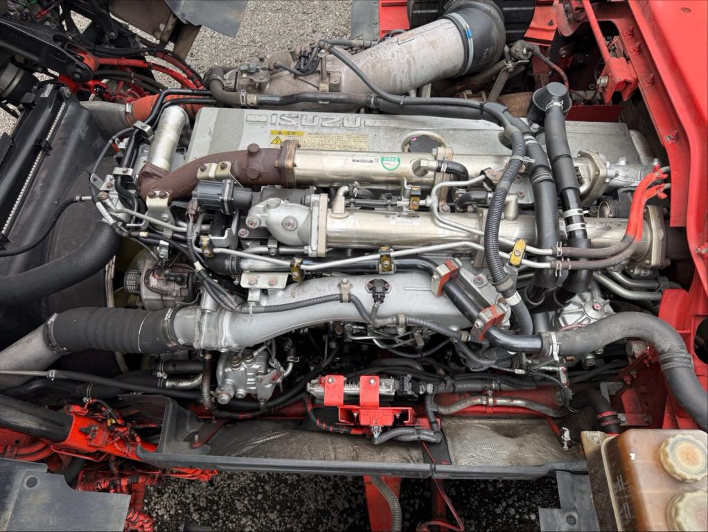 いすゞ ギガ QKG-EXZ52BJ(6x4)の写真16