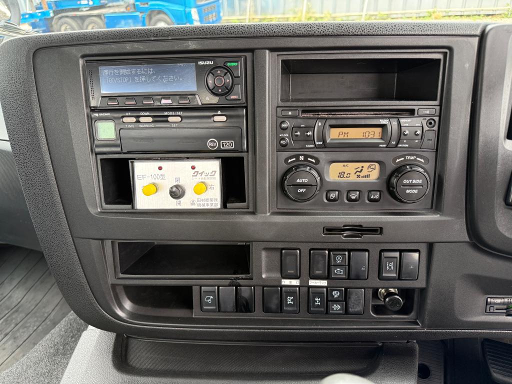 いすゞ ギガ QKG-EXZ52BJ(6x4)の写真19