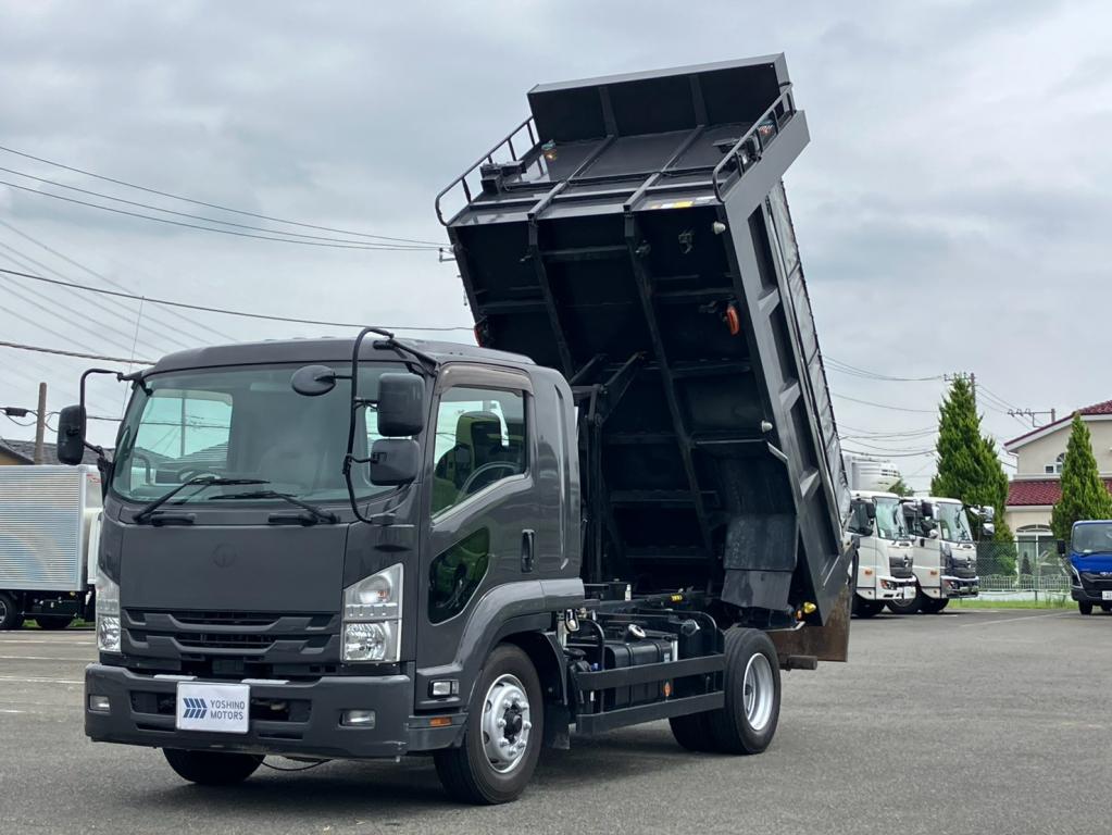 いすゞ フォワード 2RG-FTR90U2(2WD)の写真1