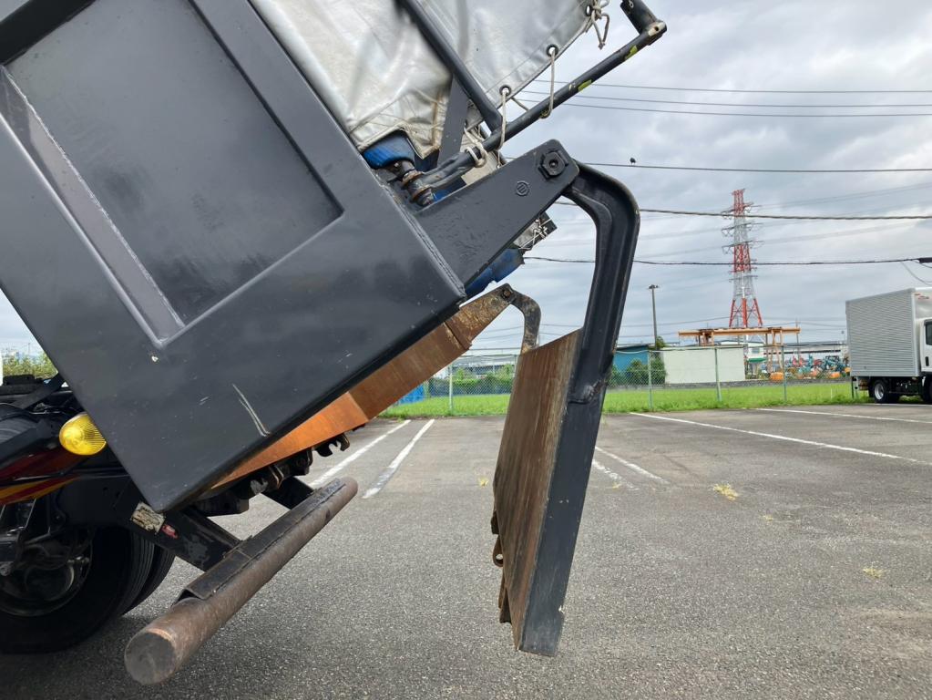 いすゞ フォワード 2RG-FTR90U2(2WD)の写真12