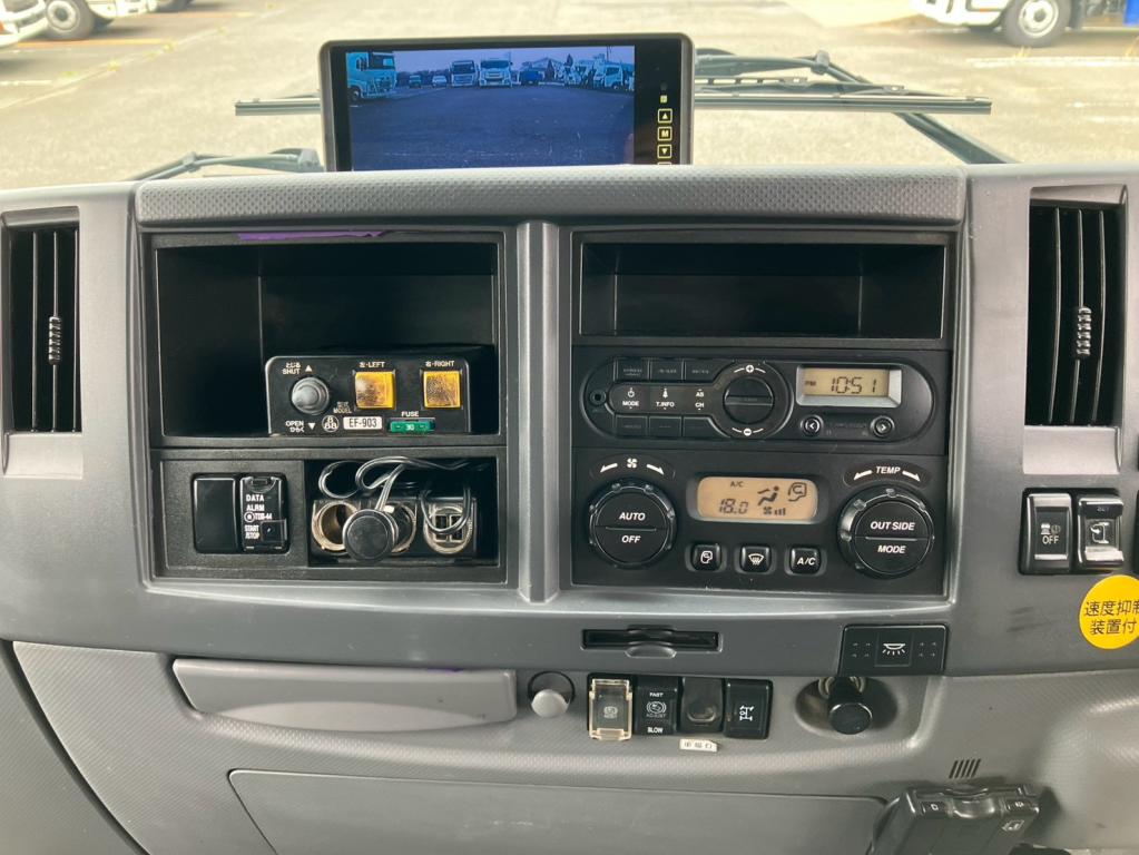 いすゞ フォワード 2RG-FTR90U2(2WD)の写真22