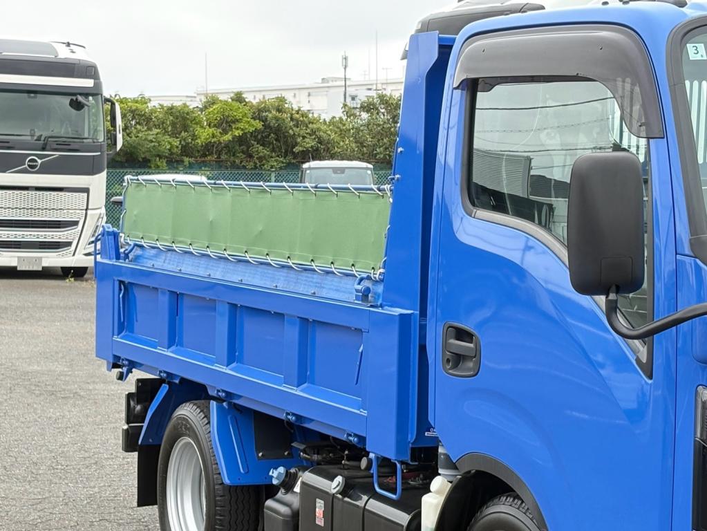 いすゞ エルフ 2RG-NKR88AT(2WD)の写真5