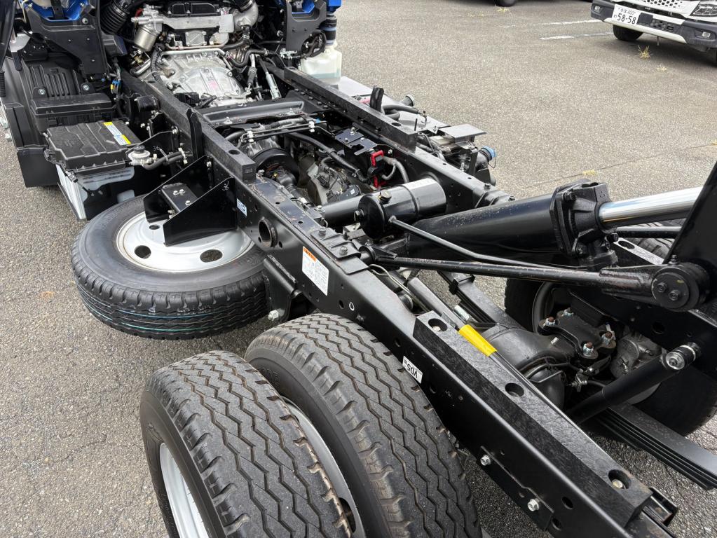 いすゞ エルフ 2RG-NKR88AT(2WD)の写真14