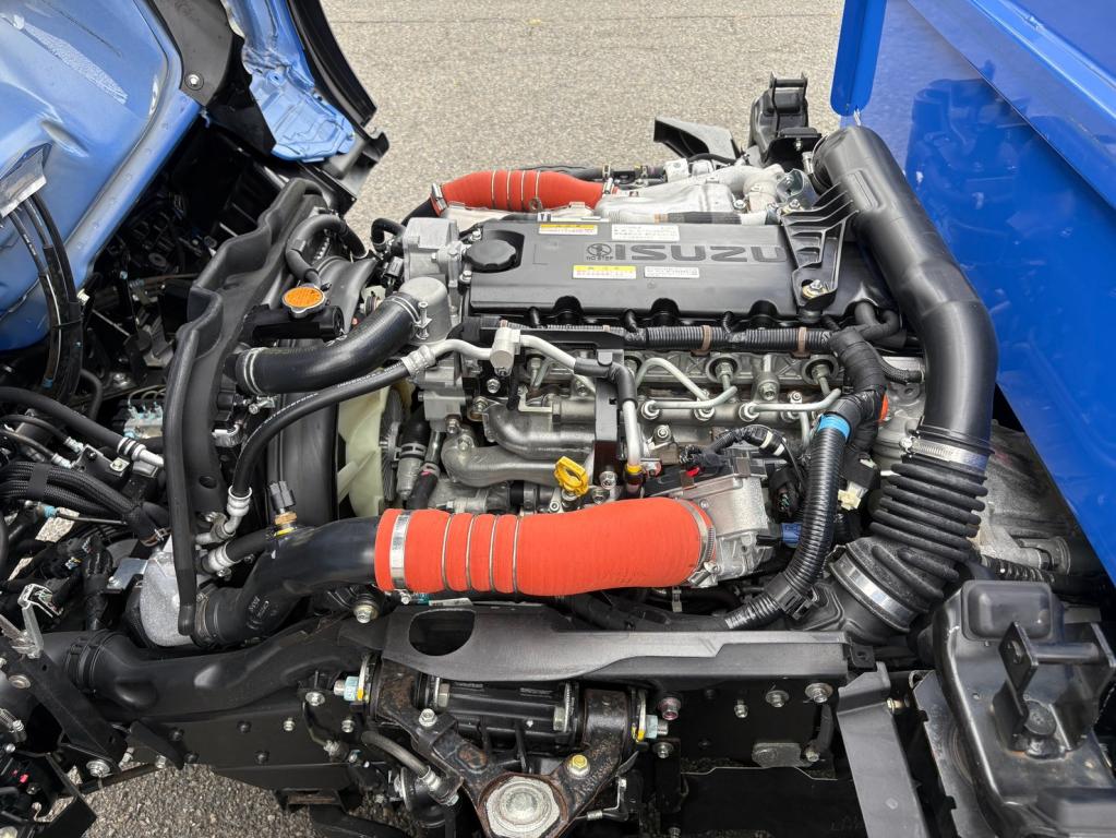 いすゞ エルフ 2RG-NKR88AT(2WD)の写真18