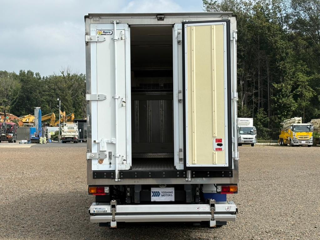 三菱 キャンター TPG-FEA50(2WD)の写真11