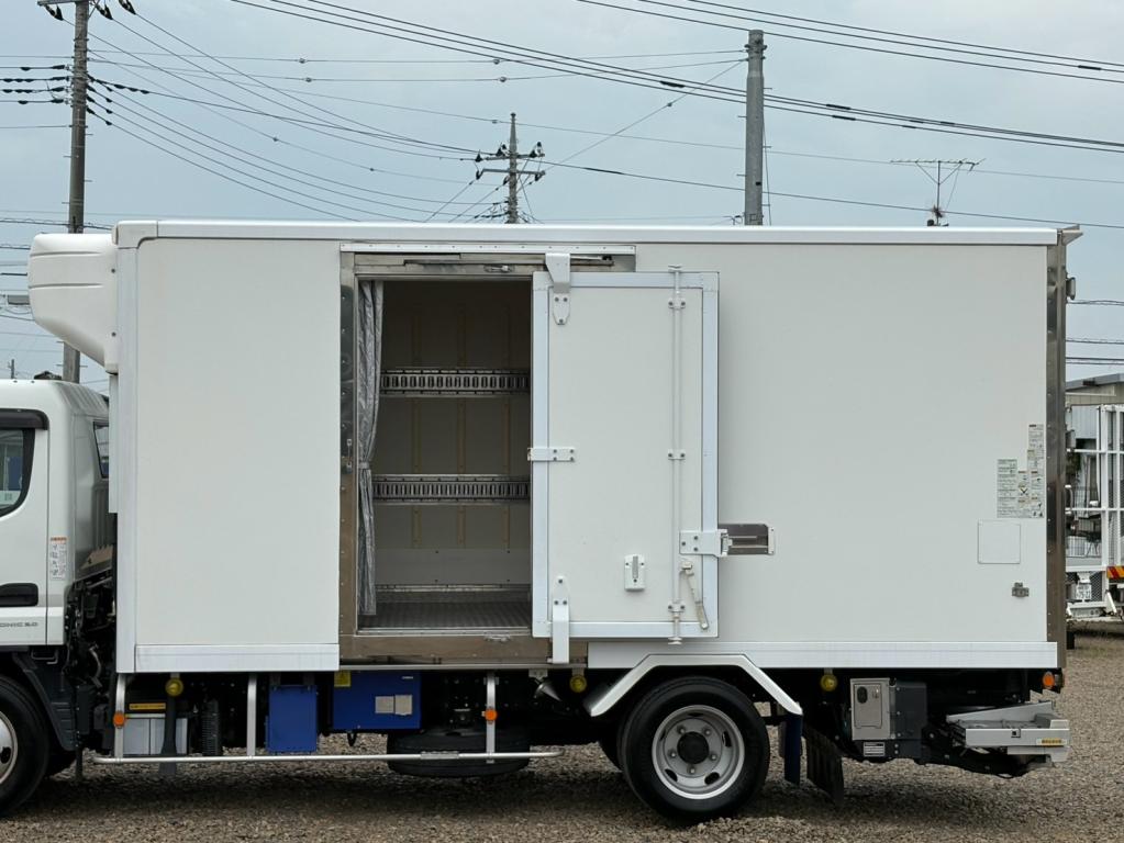 三菱 キャンター TPG-FEA50(2WD)の写真15