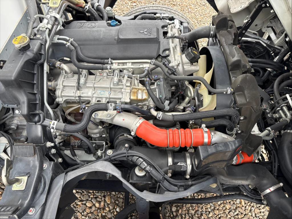 三菱 キャンター TPG-FEA50(2WD)の写真19