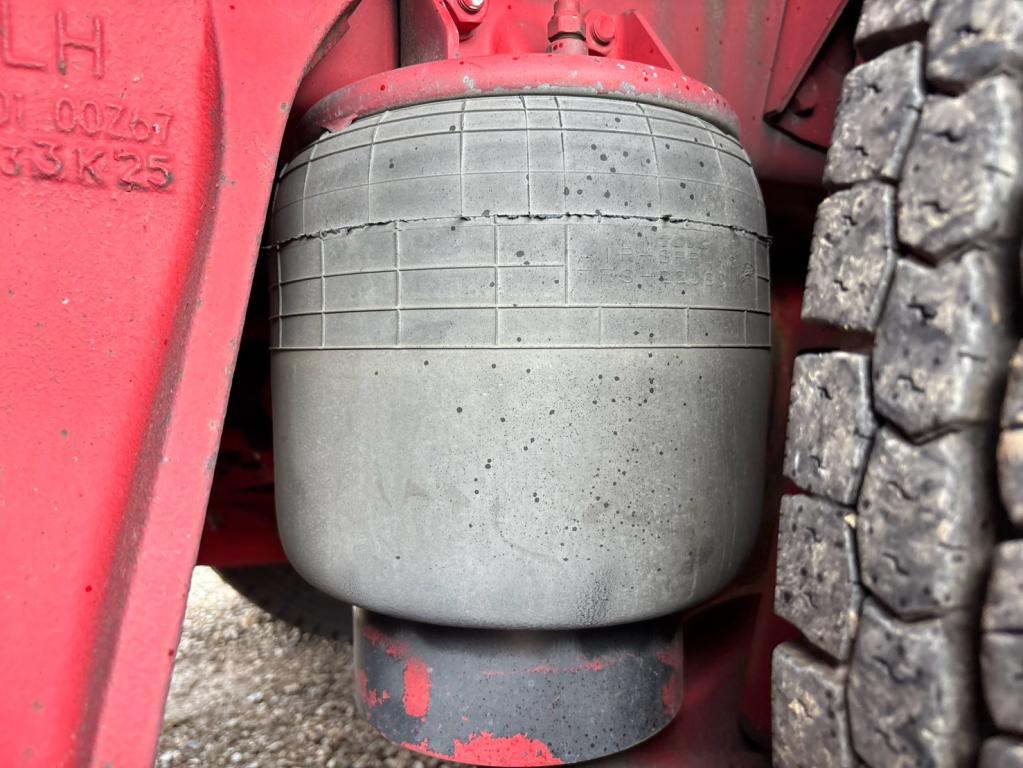 UD クオン QKG-CW5ZA(6x4)の写真17