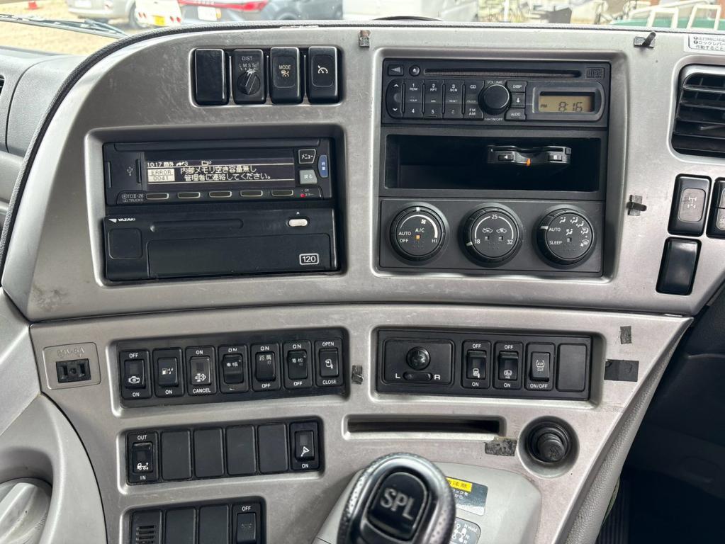 UD クオン QKG-CW5ZA(6x4)の写真22