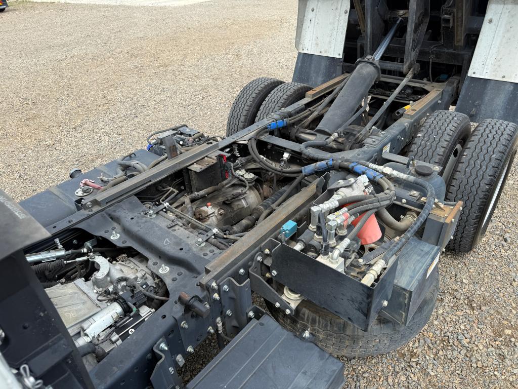 いすゞ エルフ 2RG-NKR88AN(2WD)の写真15