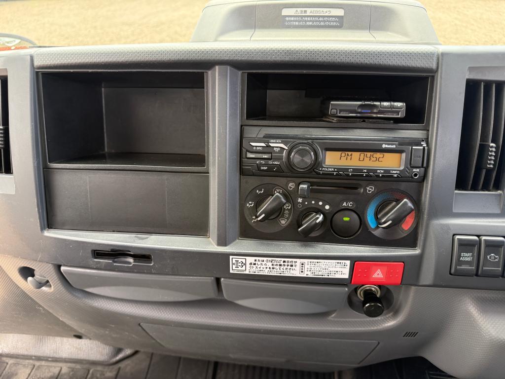 いすゞ エルフ 2RG-NKR88AN(2WD)の写真22
