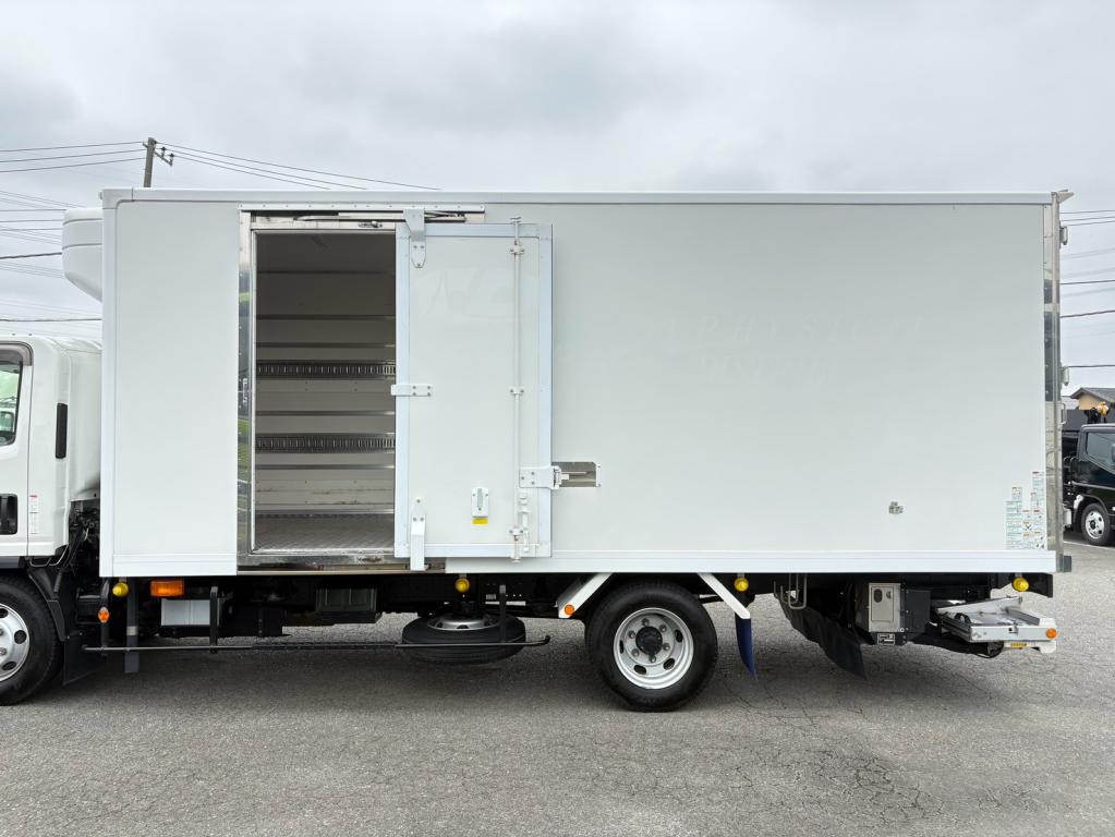 いすゞ エルフ 2RG-NPR88AM(2WD)の写真15