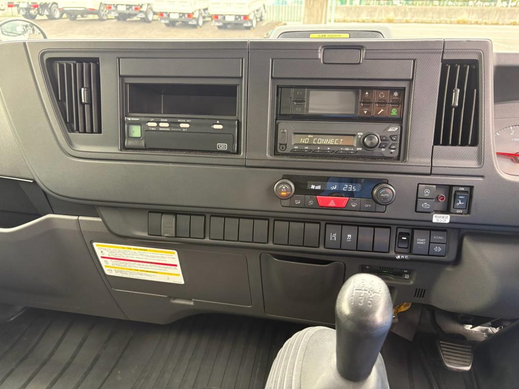 いすゞ エルフ 2RG-NPR88AM(2WD)の写真22