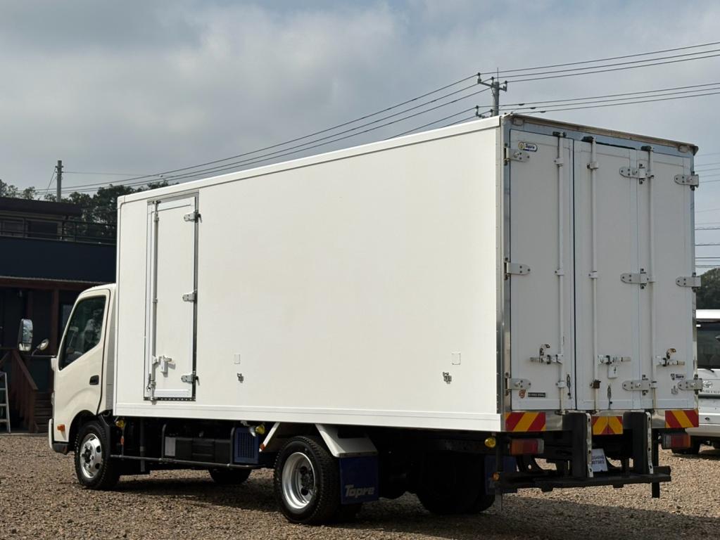日野 デュトロ 2RG-XZU720M(2WD)の写真3