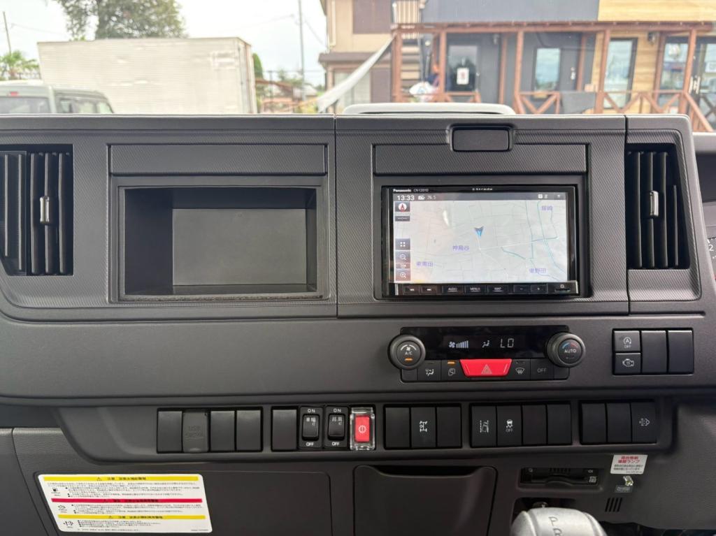 いすゞ エルフ 2TG-NPR88AM(2WD)の写真22