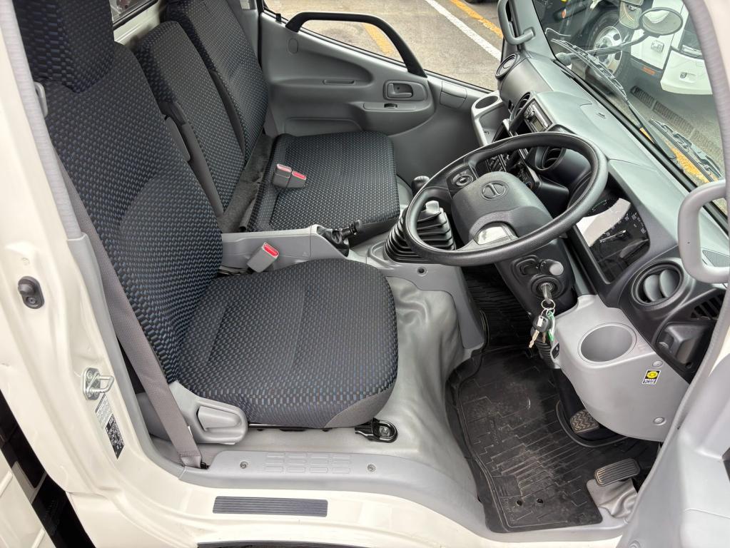 日野 デュトロ 2KG-XZU655M(2WD)の写真21