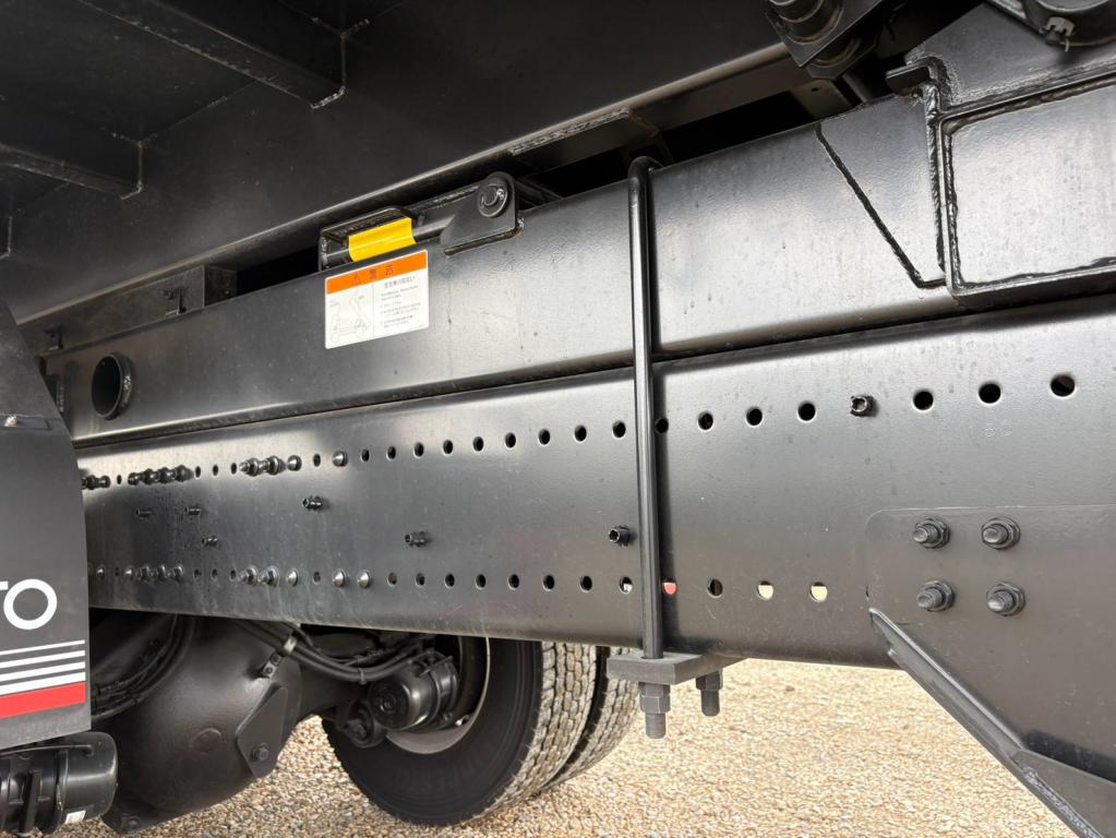 日野 プロフィア 2DG-FS1AHE(6x4)の写真16