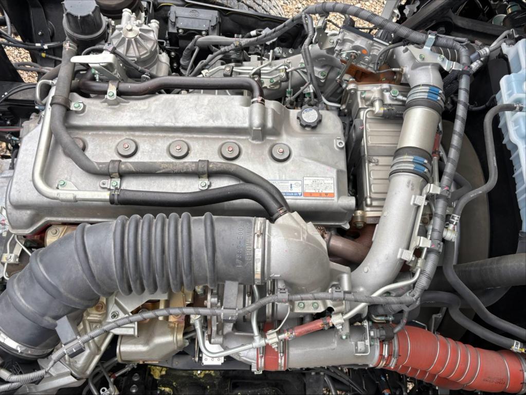日野 プロフィア 2DG-FS1AHE(6x4)の写真19
