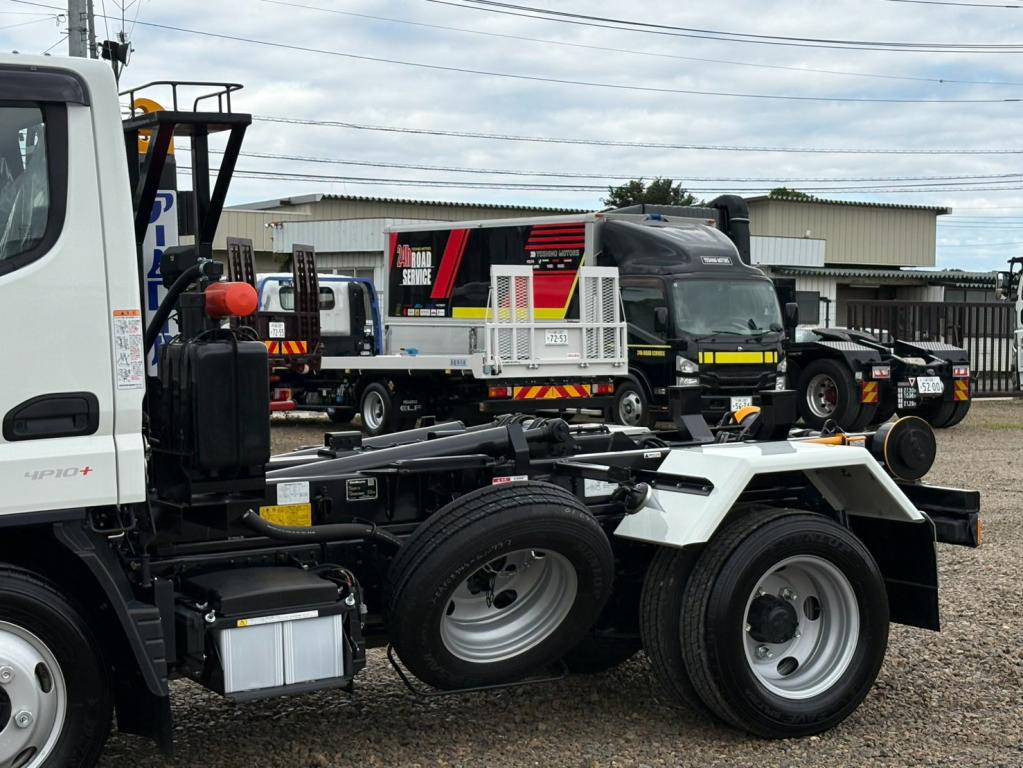 三菱 キャンター 2RG-FBAV0(2WD)の写真6