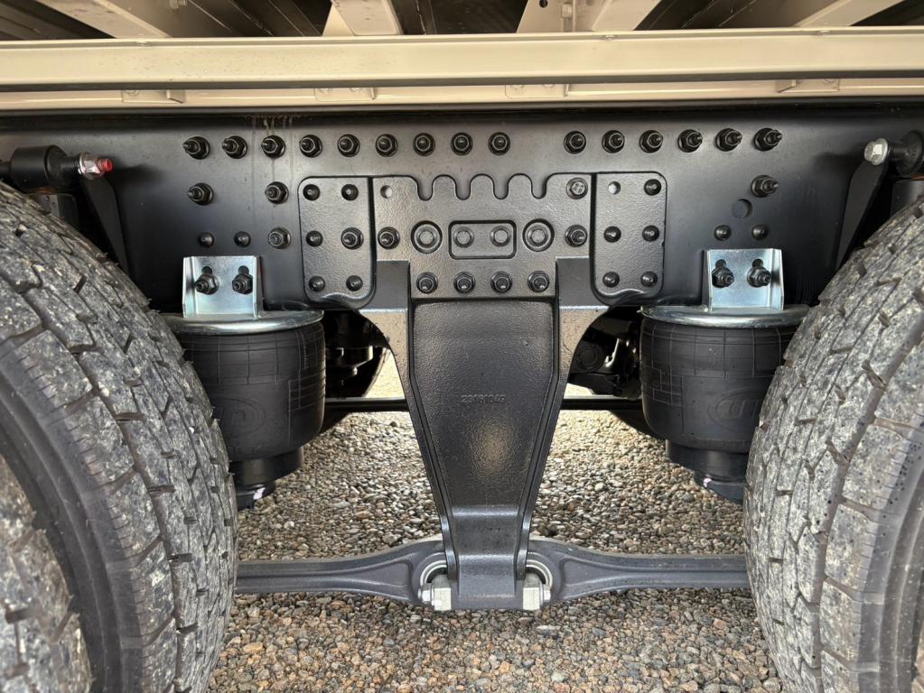 UD クオン 2RG-CG5FA(8x4)の写真16
