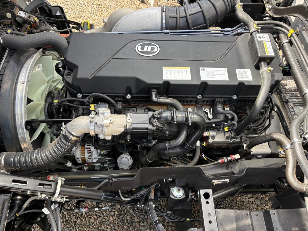 UD クオン 2RG-CG5FA(8x4)の写真18