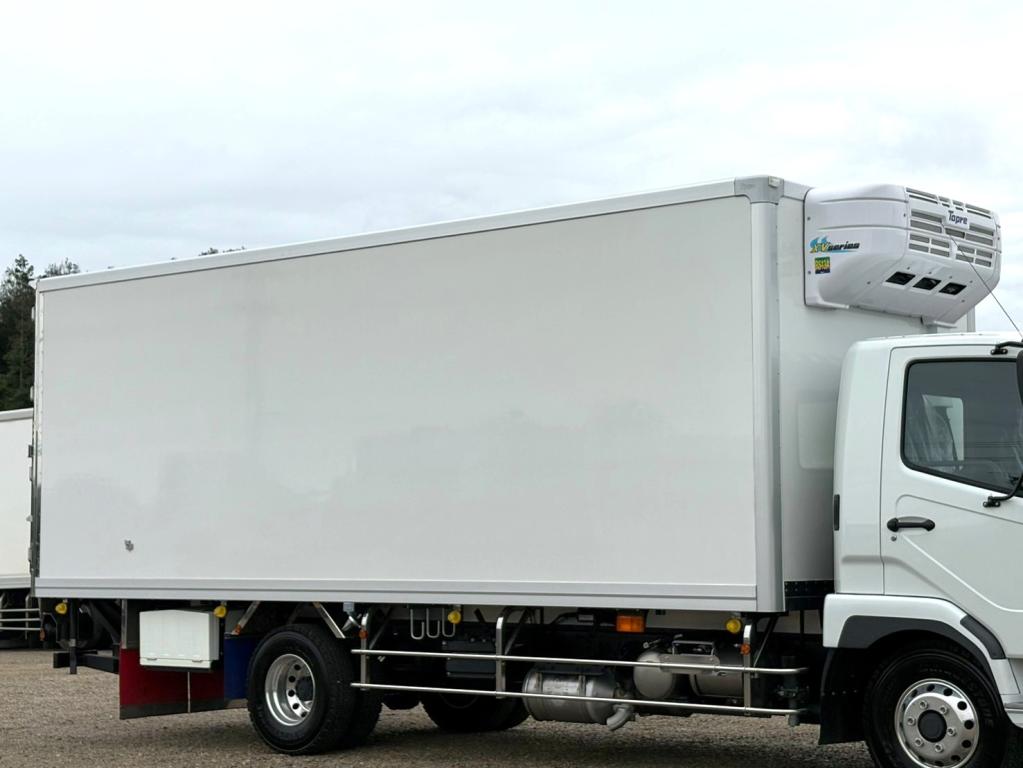 三菱 ファイター 2KG-FK72F(2WD)の写真5