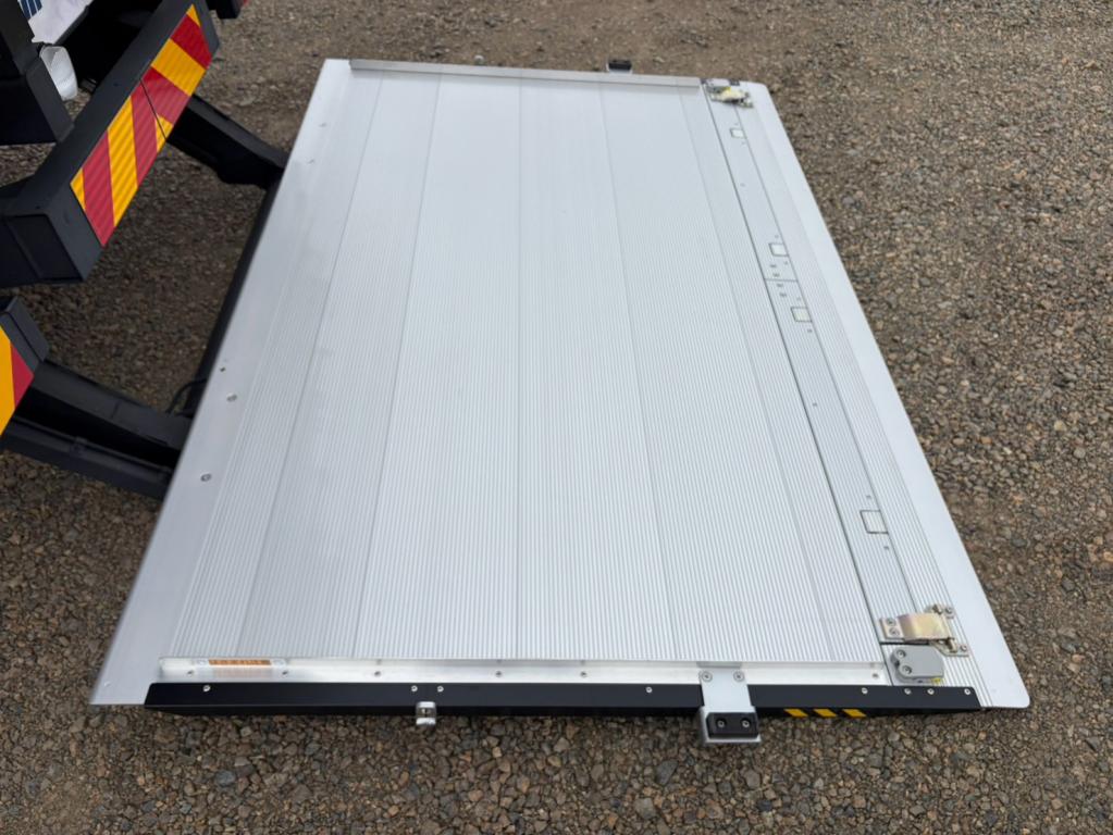 三菱 ファイター 2KG-FK72F(2WD)の写真12