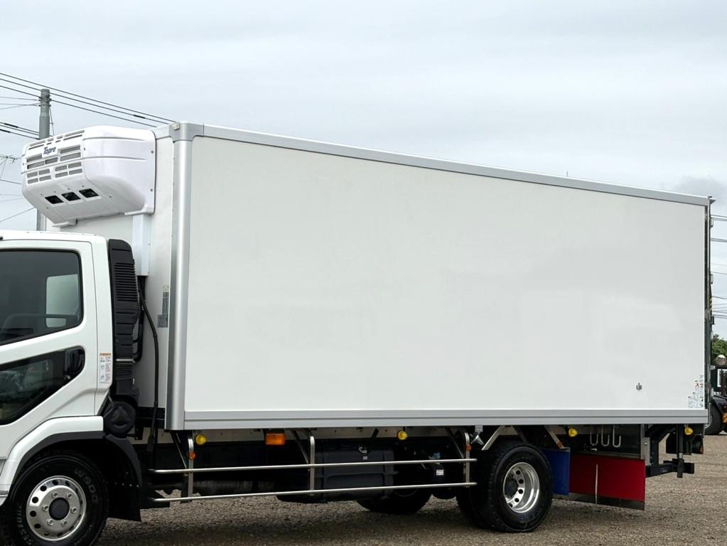 三菱 ファイター 2KG-FK72F(2WD)の写真6