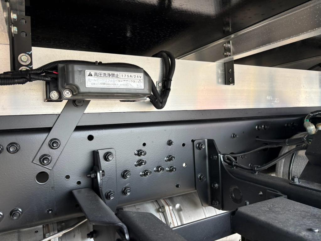 三菱 ファイター 2KG-FK72F(2WD)の写真17