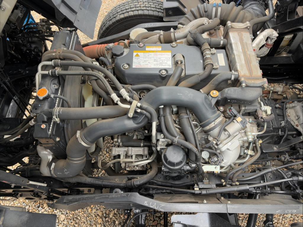 いすゞ フォワード TKG-FRR90S2(2WD)の写真18