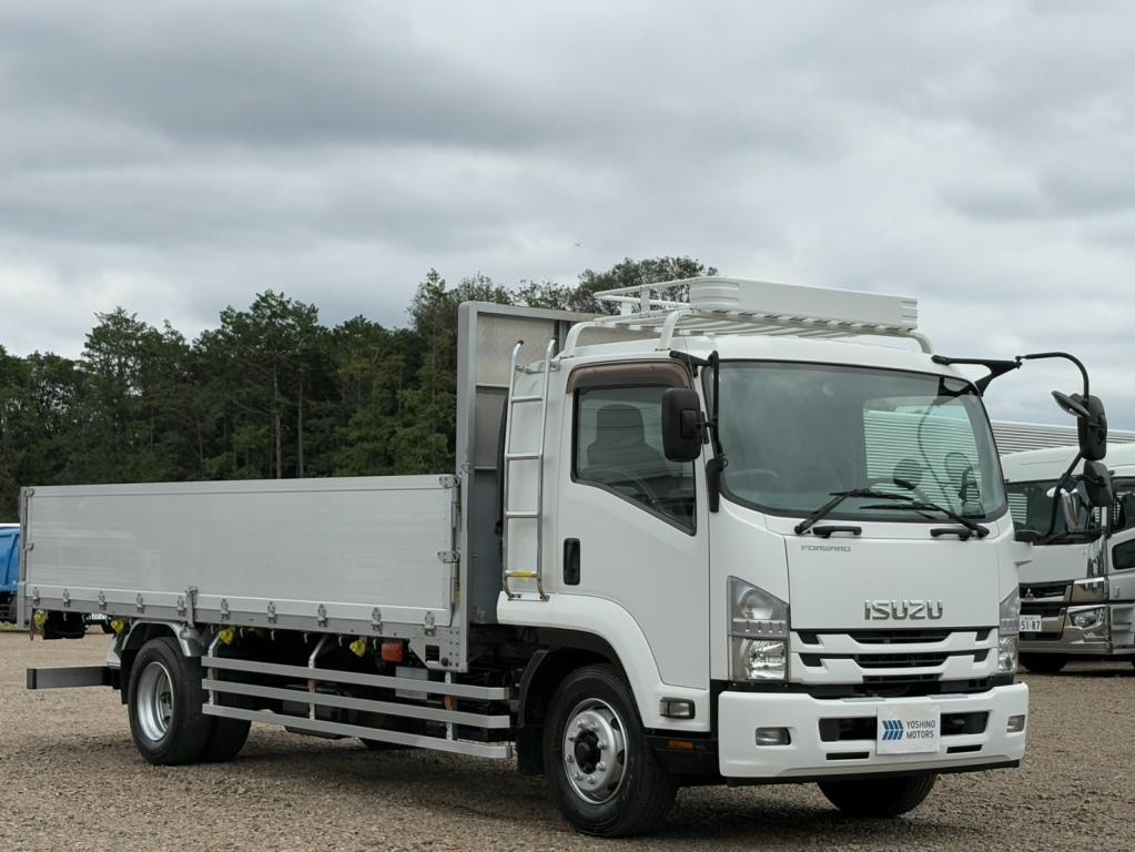 いすゞ フォワード QPG-FTR34S2(2WD)の写真2