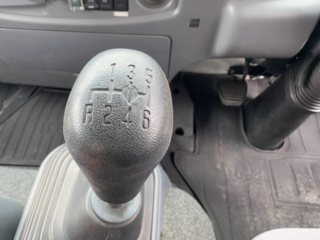 いすゞ フォワード QPG-FTR34S2(2WD)の写真23
