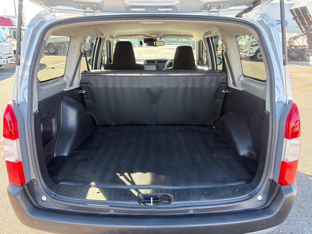 トヨタ その他 5BE-NCP160V(その他)の写真7