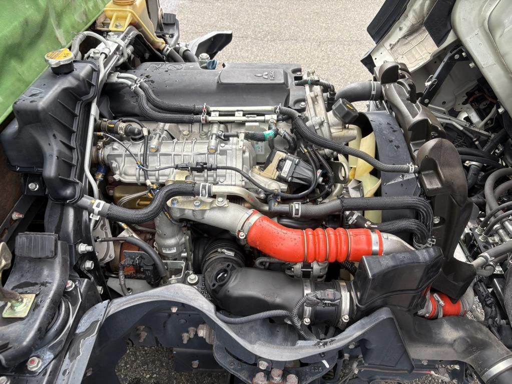 三菱 キャンター 2RG-FBA20(2WD)の写真19
