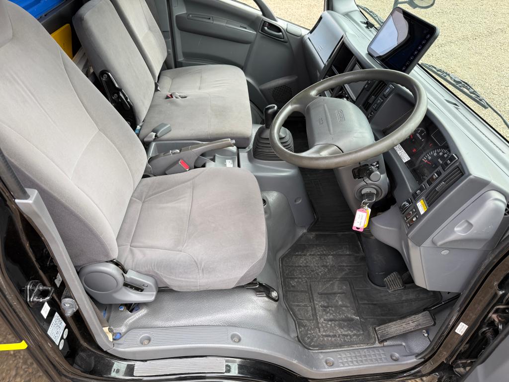 いすゞ エルフ TKG-NPR85AR(2WD)の写真21